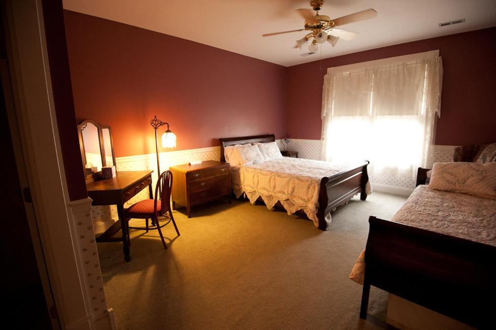 Victorian Veranda Country Innローレンス 部屋 写真