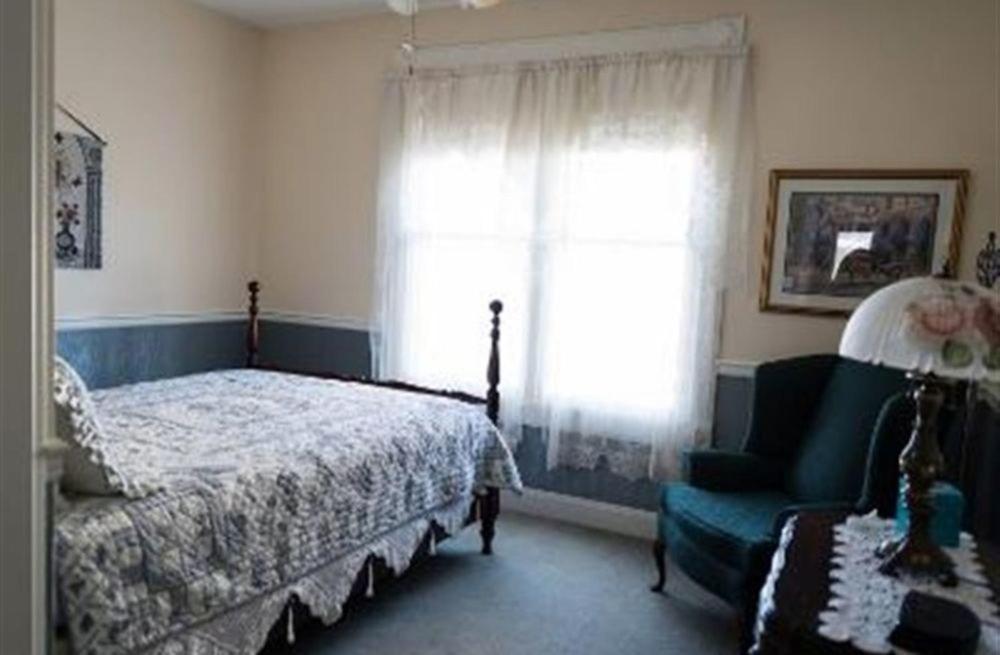 Victorian Veranda Country Innローレンス エクステリア 写真